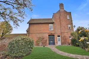 Photo 1- click for photo gallery